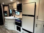 Thumbnail Photo 4 for 2023 JAYCO Jay Flight