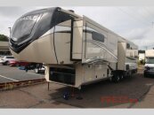 New 2023 JAYCO Pinnacle