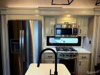 Thumbnail Photo 5 for 2023 JAYCO Pinnacle