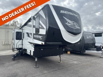 2023 JAYCO Seismic