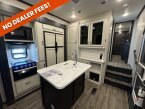 Thumbnail Photo 4 for 2023 JAYCO Seismic