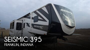 2023 JAYCO Seismic