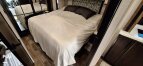Thumbnail Photo 5 for 2023 JAYCO Seneca
