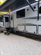 Thumbnail Photo 4 for 2023 Keystone Montana