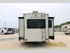 Thumbnail Photo 6 for 2023 Keystone Montana 295RL