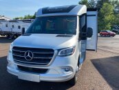 2023 Leisure Travel Vans Unity