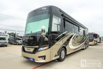 2023 Newmar London Aire