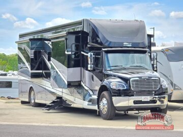 2023 Newmar Superstar