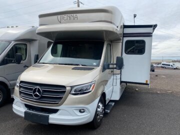 2023 Renegade Vienna