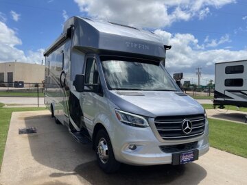 2023 Tiffin Wayfarer