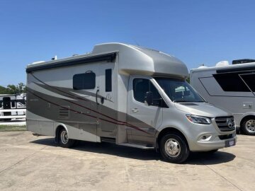 2023 Tiffin Wayfarer 25 RW