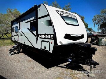 2023 Winnebago Minnie