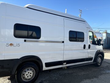 2023 Winnebago Solis 59P
