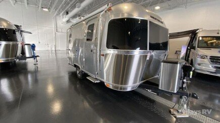 Photo 1 for 2024 Airstream Caravel