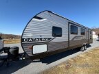 Thumbnail Photo 3 for 2024 Coachmen Catalina 323BHDSCK