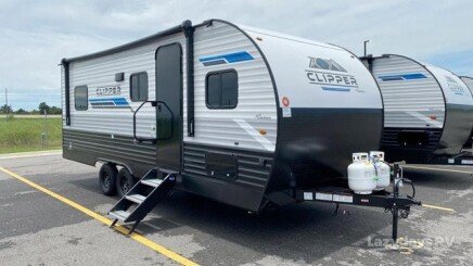 Photo 1 for New 2024 Coachmen Clipper