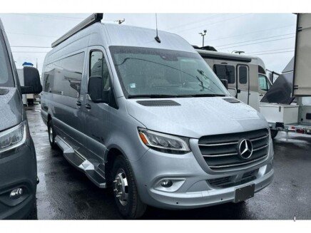 Photo 1 for New 2024 Coachmen Galleria 24FL