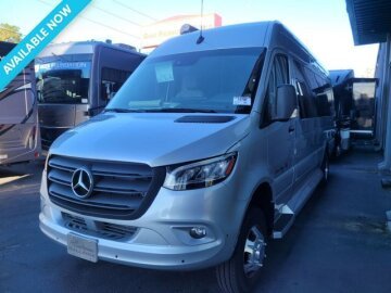 New 2024 Coachmen Galleria