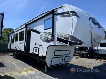 New 2024 Forest River Cherokee