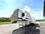 Thumbnail Photo 4 for New 2024 Forest River Salem