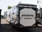 Thumbnail Photo 3 for 2024 JAYCO Seismic