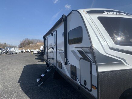 Photo 1 for New 2024 JAYCO White Hawk