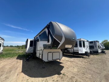 2024 Keystone Alpine 302RS