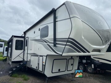 2024 Keystone Montana