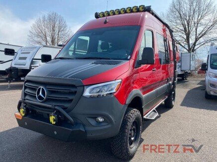 Photo 1 for New 2024 Storyteller Overland Mode