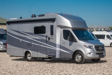 2024 Tiffin Wayfarer 25 RW