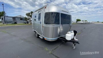 New 2025 Airstream Caravel