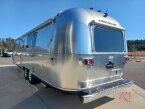 Thumbnail Photo 6 for New 2025 Airstream Classic
