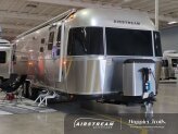 New 2025 Airstream Classic