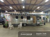New 2025 Airstream Classic