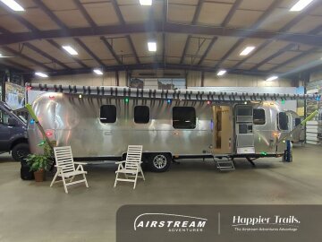 New 2025 Airstream Classic