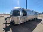 Thumbnail Photo 2 for New 2025 Airstream Classic