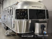 New 2025 Airstream Classic