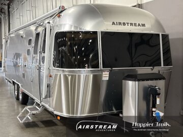 New 2025 Airstream Classic