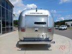 Thumbnail Photo 5 for New 2025 Airstream Flying Cloud