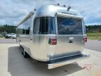 Thumbnail Photo 6 for New 2025 Airstream Flying Cloud