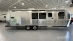 Thumbnail Photo 2 for New 2025 Airstream Flying Cloud