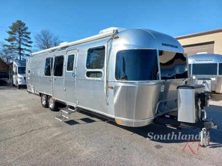 Photo 1 for 2025 Airstream Flying Cloud