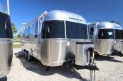 New 2025 Airstream Flying Cloud