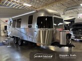 New 2025 Airstream Flying Cloud