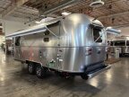 Thumbnail Photo 5 for New 2025 Airstream Flying Cloud