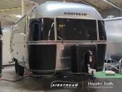 New 2025 Airstream Flying Cloud