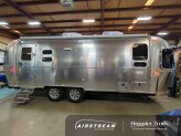 New 2025 Airstream Flying Cloud