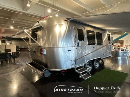 Photo 1 for New 2025 Airstream Flying Cloud