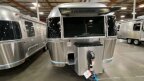 Thumbnail Photo 6 for New 2025 Airstream Flying Cloud