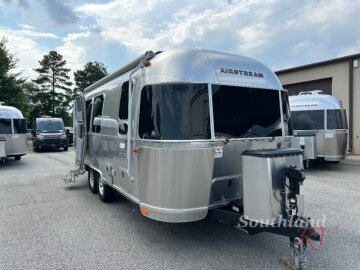 2025 Airstream Flying Cloud